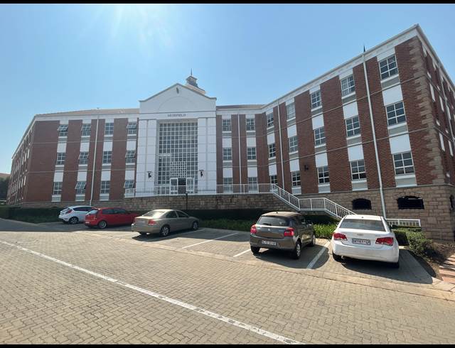 363M² OFFICE TO LET IN FOURWAYS
