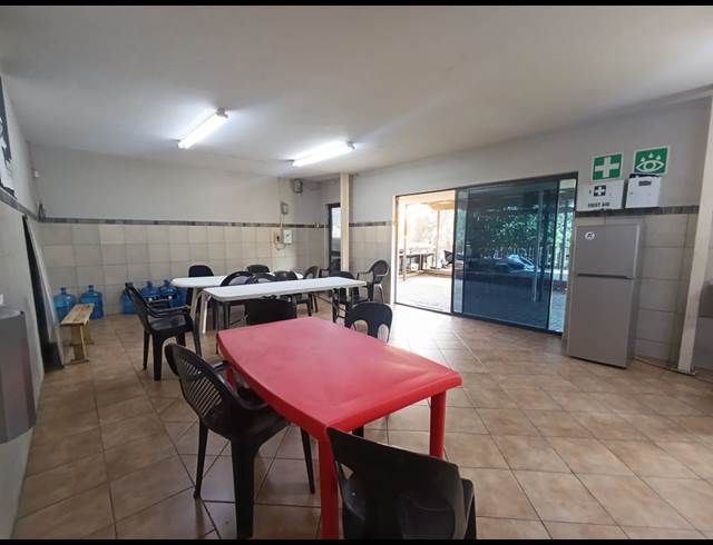 1,397M² WAREHOUSE TO LET IN MAHOGANY RIDGE