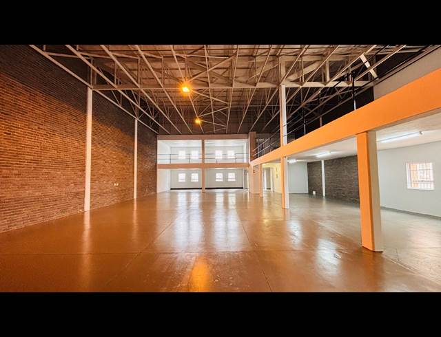 550M² WAREHOUSE TO LET IN STORMILL