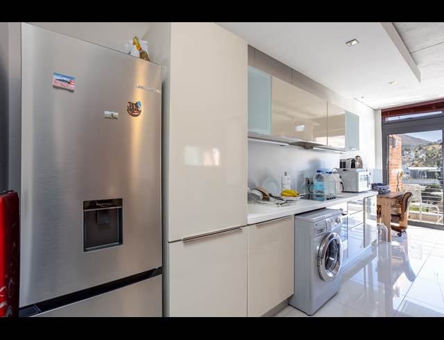 1 BEDROOM APARTMENT TO LET IN DE WATERKANT