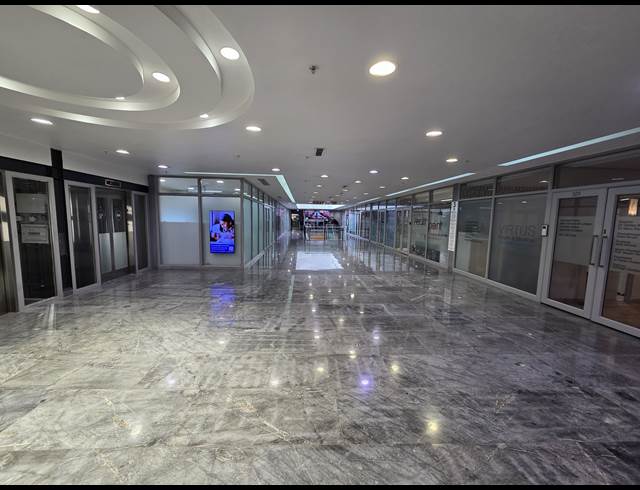 336M² OFFICE TO LET IN SEA POINT