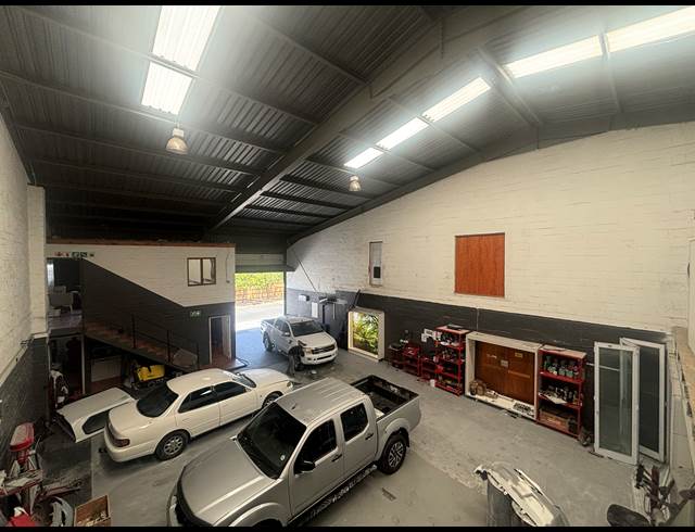 474M² RETAIL TO LET IN SOMERSET WEST BUSINESS PARK