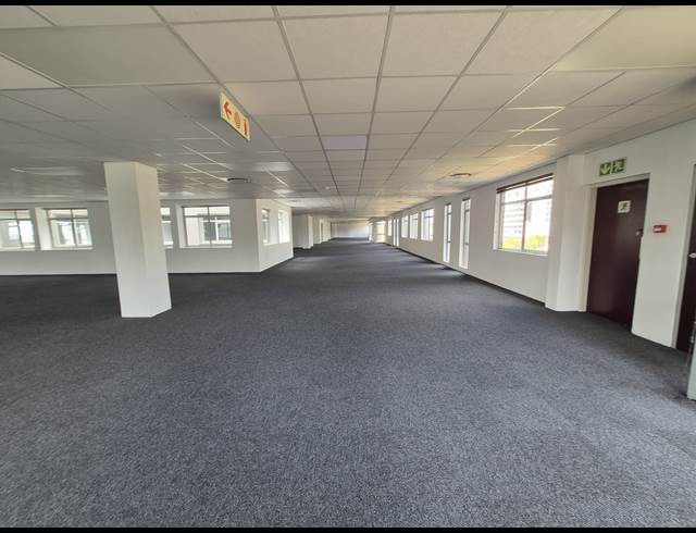 1,633M² OFFICE TO LET IN SANDTON CENTRAL