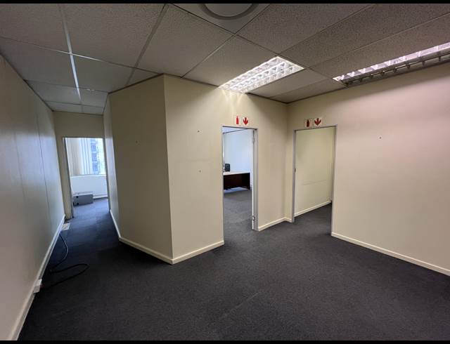 82M² OFFICE TO LET IN CAPE TOWN CITY CENTRE