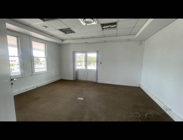529M² OFFICE TO LET IN WINDERMERE