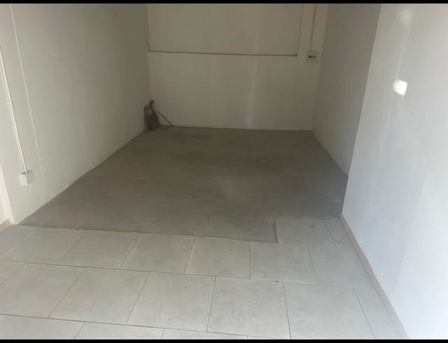 32M² RETAIL TO LET IN WESTDENE