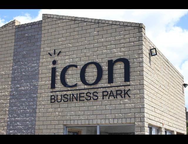 106M² MINI FACTORY RENTED IN BRACKENFELL SOUTH