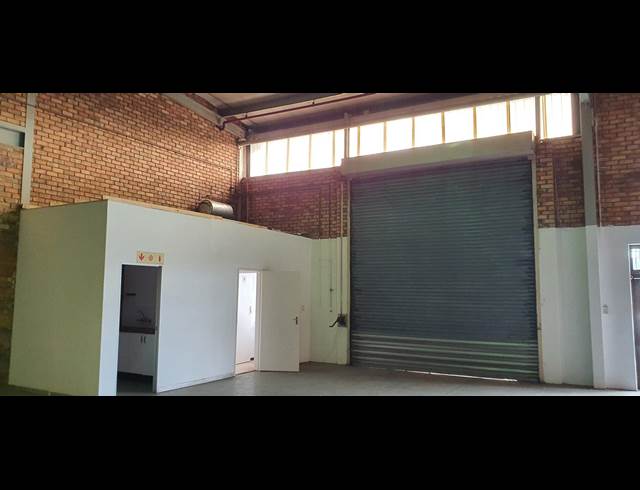 412M² WAREHOUSE TO LET IN MEADOWDALE