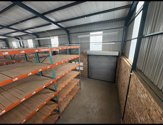 396M² WAREHOUSE TO LET IN KNIGHTS