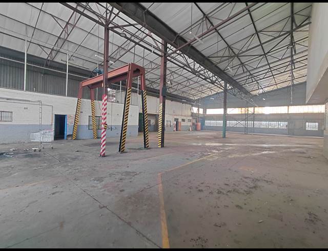 25,085M² FACTORY TO LET IN CLAYVILLE
