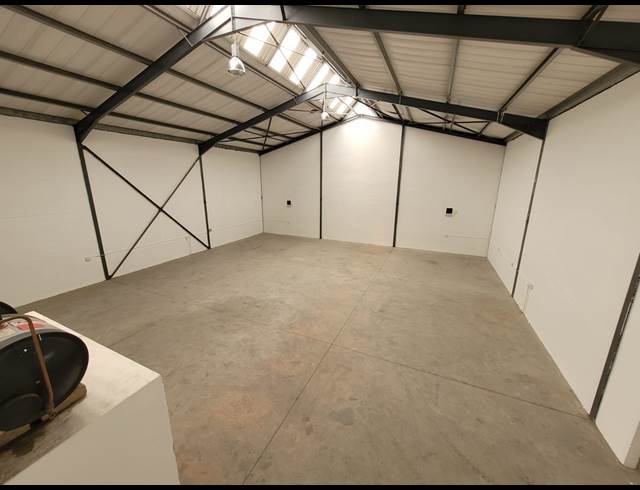 410M² WAREHOUSE TO LET IN ATLAS GARDENS