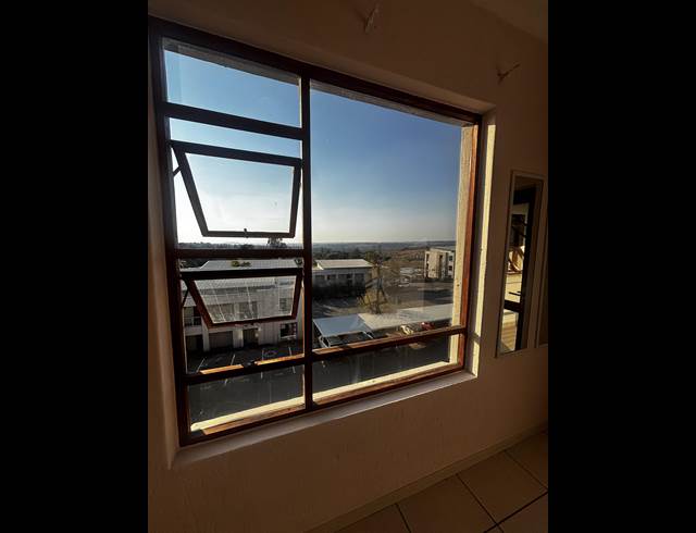 2 BEDROOM APARTMENT TO LET IN PAULSHOF