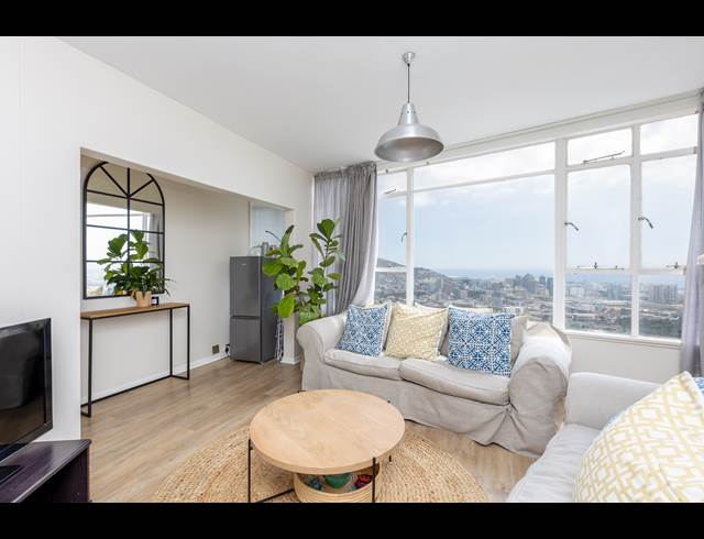 2 BEDROOM APARTMENT RENTED IN VREDEHOEK