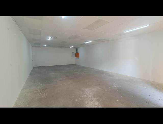 103M² RETAIL TO LET IN MEADOWRIDGE