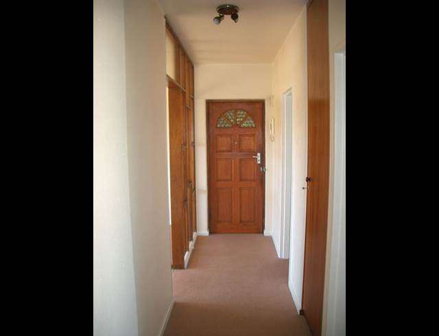 2 bed property to rent in TIJGERHOF