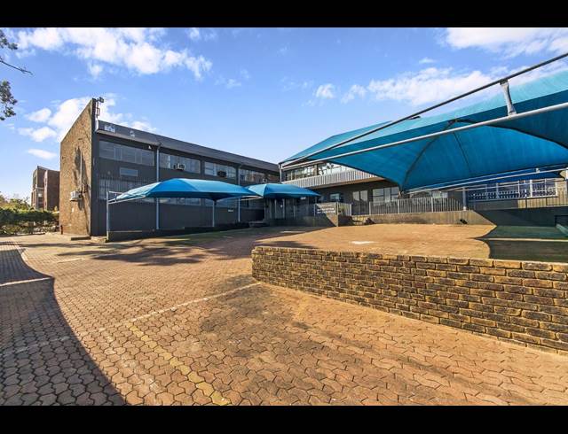 9,946M² WAREHOUSE TO LET IN WYNBERG