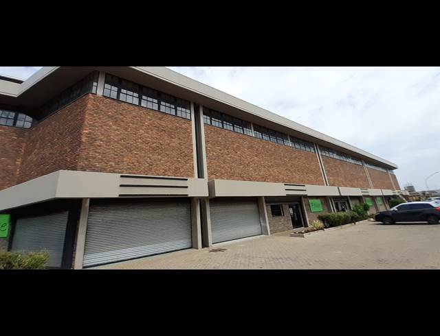 366M² WAREHOUSE TO LET IN SILVERTONDALE