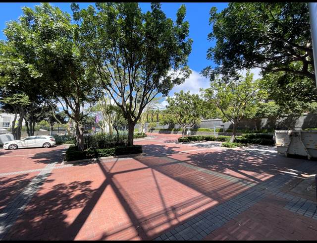 260M² OFFICE TO LET IN WATERFRONT
