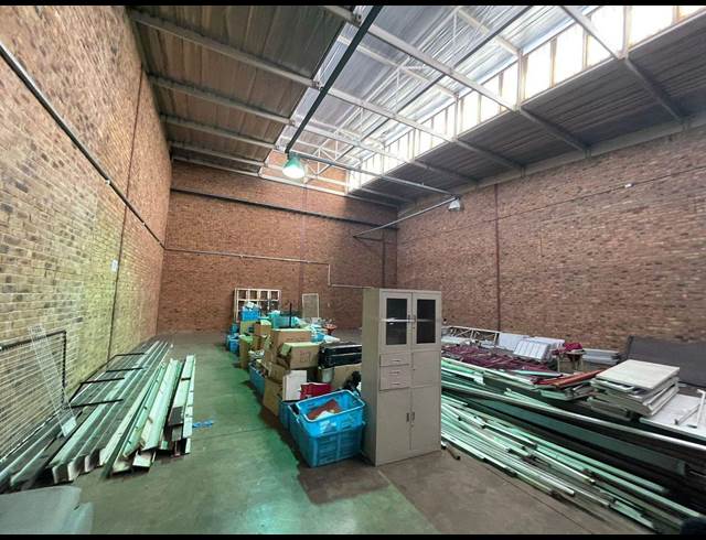350M² WAREHOUSE TO LET IN MEADOWDALE