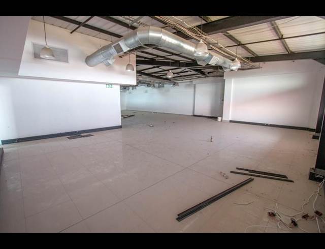 377M² RETAIL TO LET IN NORTH RIDING