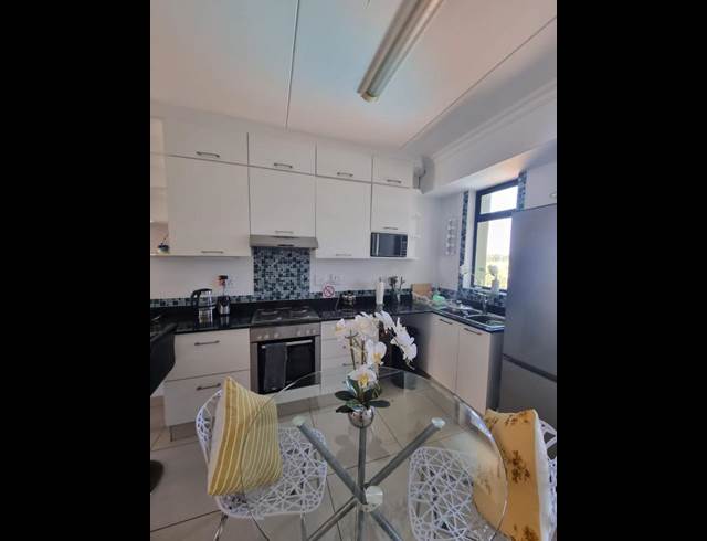 2 BEDROOM PROPERTY TO RENT IN UMHLANGA RIDGE