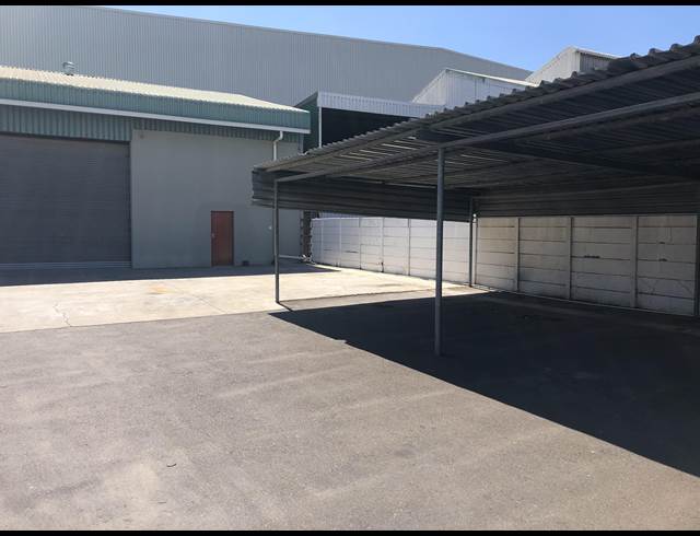 600M² WAREHOUSE RENTED IN AIRPORT INDUSTRIA