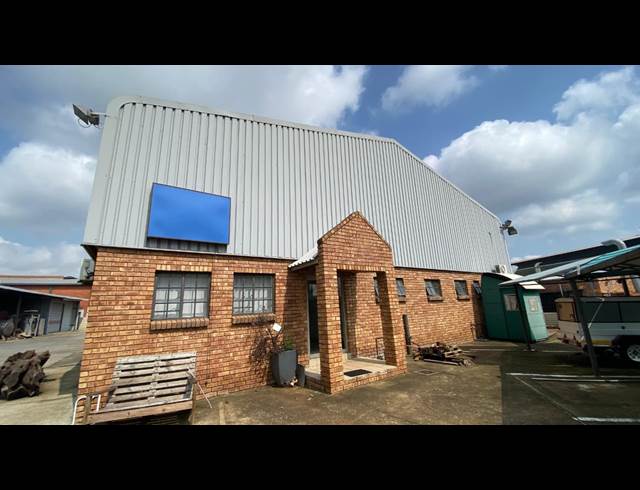 820M² WAREHOUSE TO LET IN HENNOPSPARK
