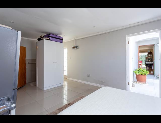 1 BEDROOM FLAT RENTED IN KIRSTENHOF