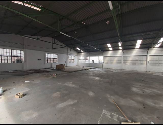 750M² FACTORY RENTED IN KNIGHTS