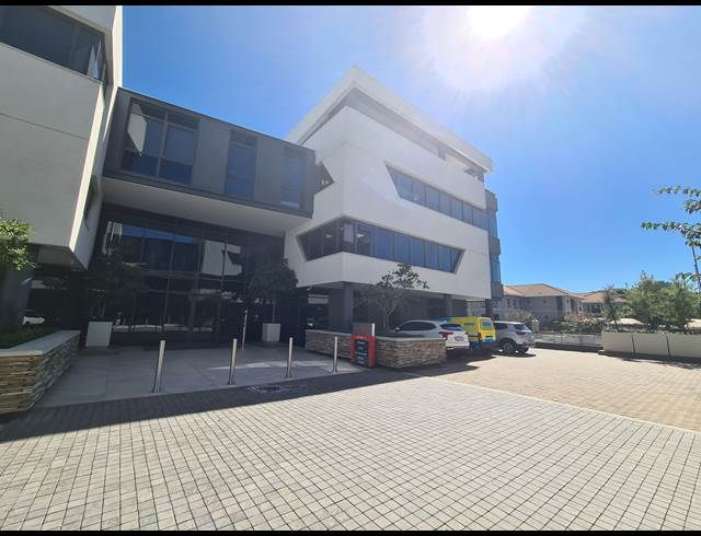 300M² OFFICE TO LET IN VORNA VALLEY