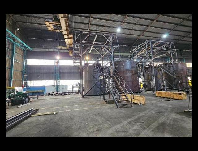 5,600M² WAREHOUSE TO LET IN ANDERBOLT