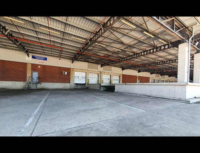 13,685M² WAREHOUSE TO LET IN CATO RIDGE