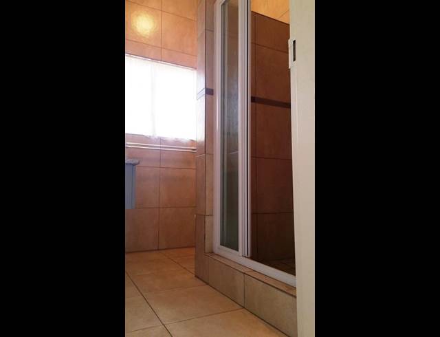 2 BEDROOM PROPERTY TO RENT IN DIE BULT