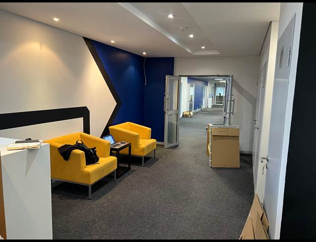 829.44M² OFFICE TO LET IN WESTVILLE
