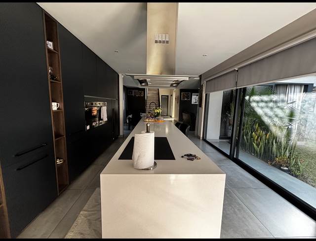 4 BEDROOM CLUSTER TO LET IN SANDOWN