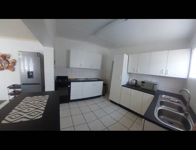 2 bed property to rent in PRIMROSE