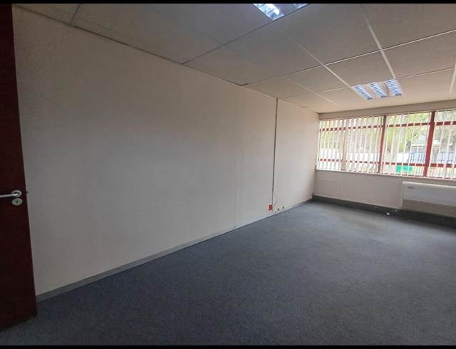 OFFICE PROPERTY TO RENT IN GLENHAZEL