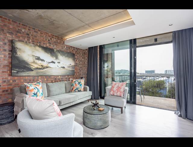 2 BEDROOM APARTMENT TO LET IN DE WATERKANT