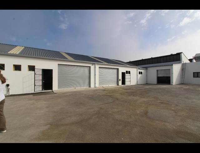 135M² INDUSTRIAL YARD TO LET IN MAITLAND