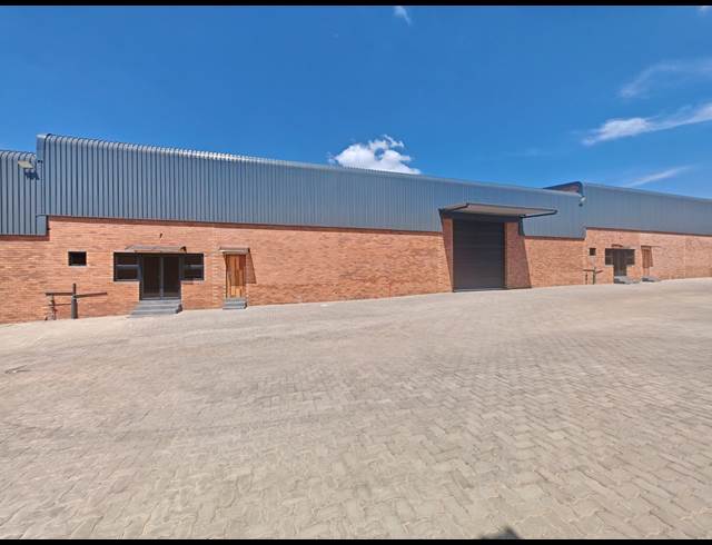 1,155M² WAREHOUSE TO LET IN ORMONDE