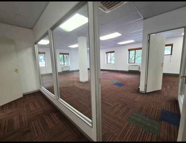 206M² OFFICE TO LET IN VORNA VALLEY