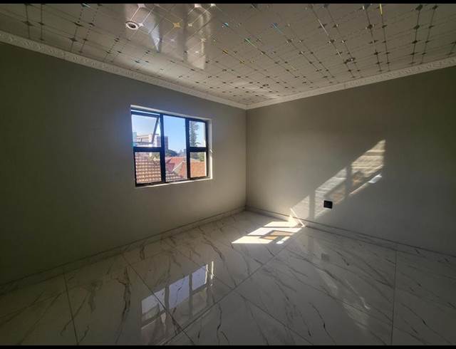 BUSINESS PROPERTY TO RENT IN BEREA