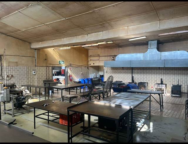 900M² WAREHOUSE TO LET IN BOOYSENS RESERVE