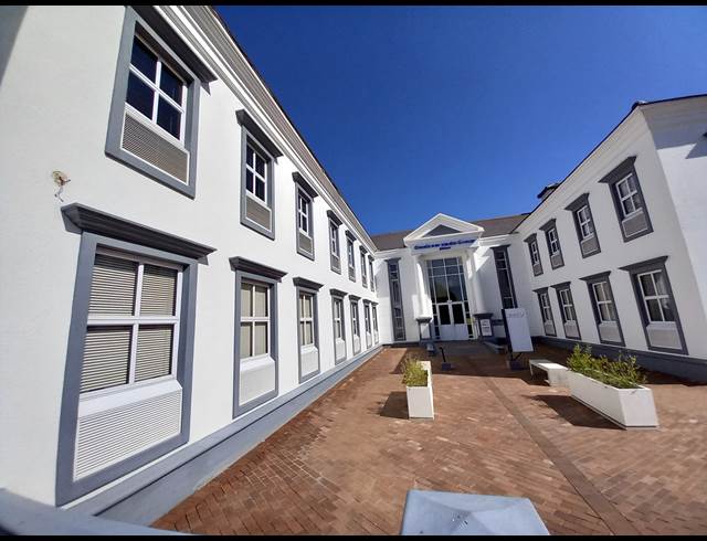 563M² OFFICE TO LET IN BRYANSTON