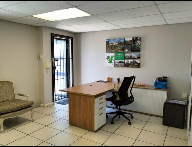 120M² OFFICE RENTED IN DURBANVILLE CENTRAL