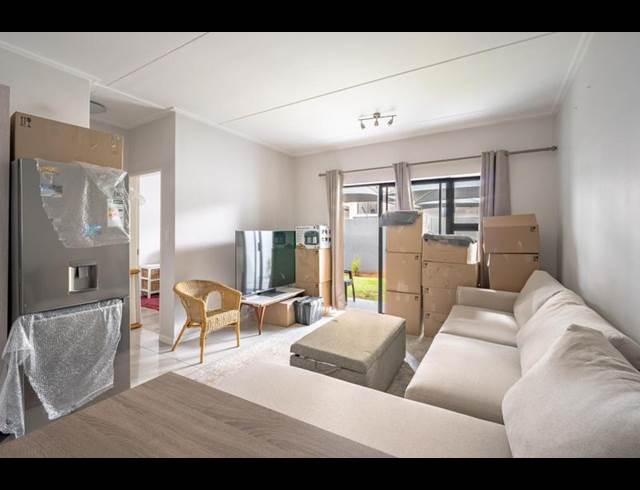 1 BEDROOM PROPERTY TO RENT IN BRYANSTON