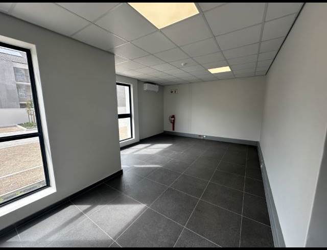 473M² WAREHOUSE TO LET IN STONEWOOD SECURITY ESTATE