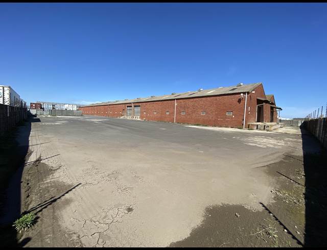 3,468M² WAREHOUSE RENTED IN EPPING INDUSTRIAL