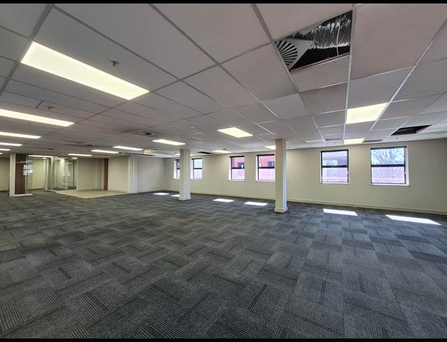 307M² OFFICE TO LET IN WAVERLEY