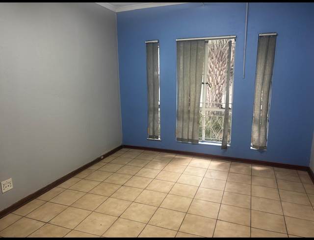 20M² MEDICAL SUITE TO LET IN ORANGE GROVE